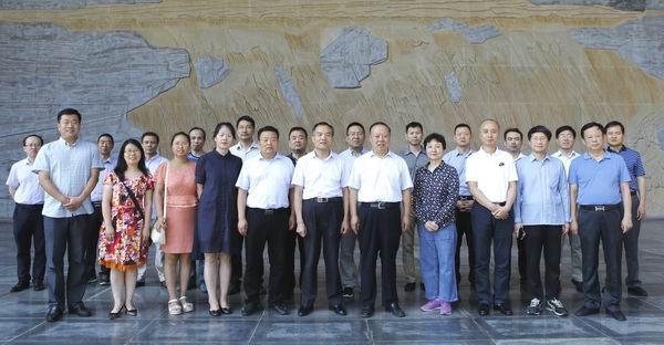 生动深刻的党性教育 触动灵魂的精神洗礼(图2)