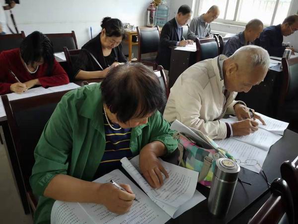 潼关县离退休干部党工委 组织开展“壮丽70年、点赞新时代” 学习答题活动(图3)